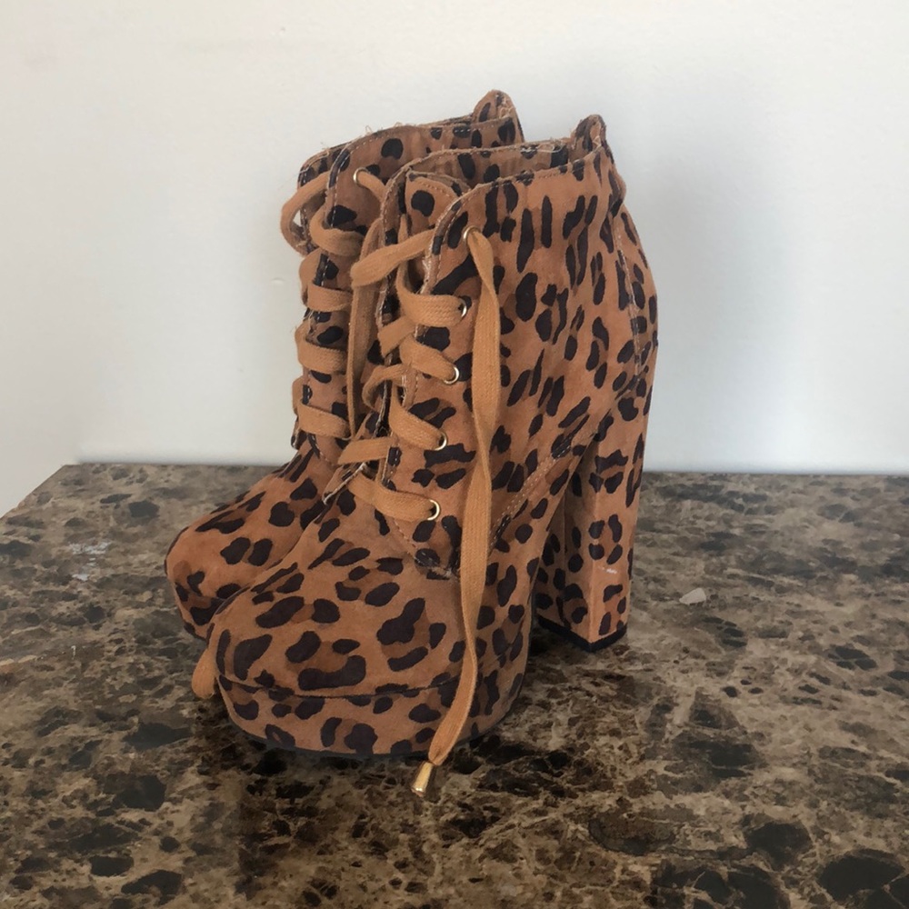 Size 6 cheetah booties